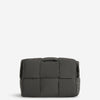 Bottega Veneta Bolso Padded Tech Cassette S color Gris Antracita sku 692-001824 01 - Foto 1