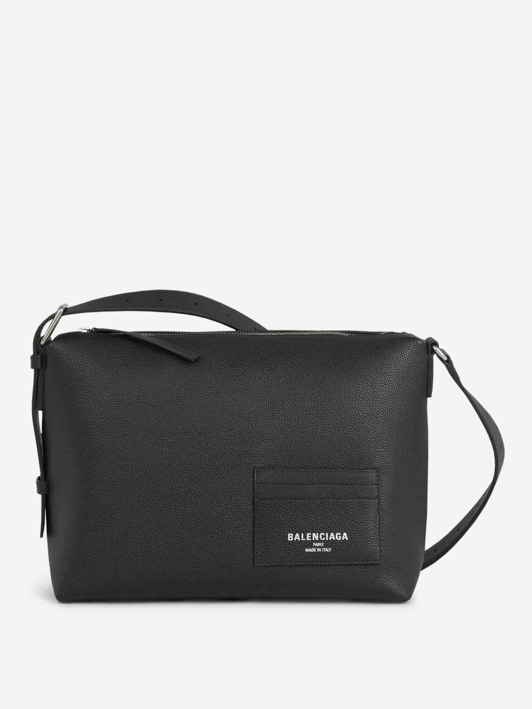 Balenciaga Bolso Messenger Piel color Negro sku 692-001897 01 - Foto 1