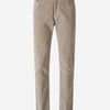 Richard J. Brown Pantalones 5 Bolsillos color Beige sku 522-002706 04 - Foto 1