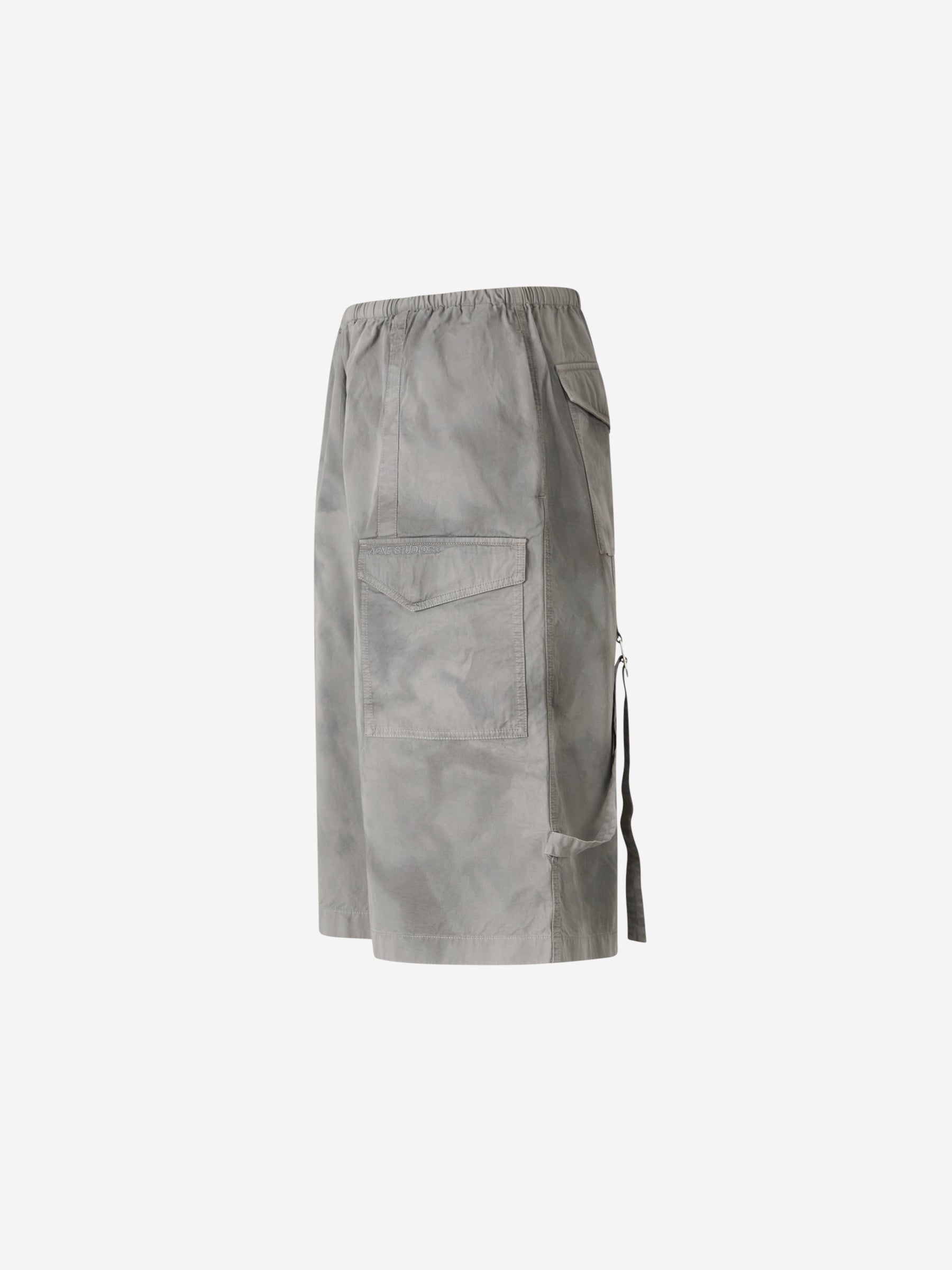 Acne Studios Bermudas Cargo Oversize color Gris Piedra sku 523-001045 01 - Foto 2