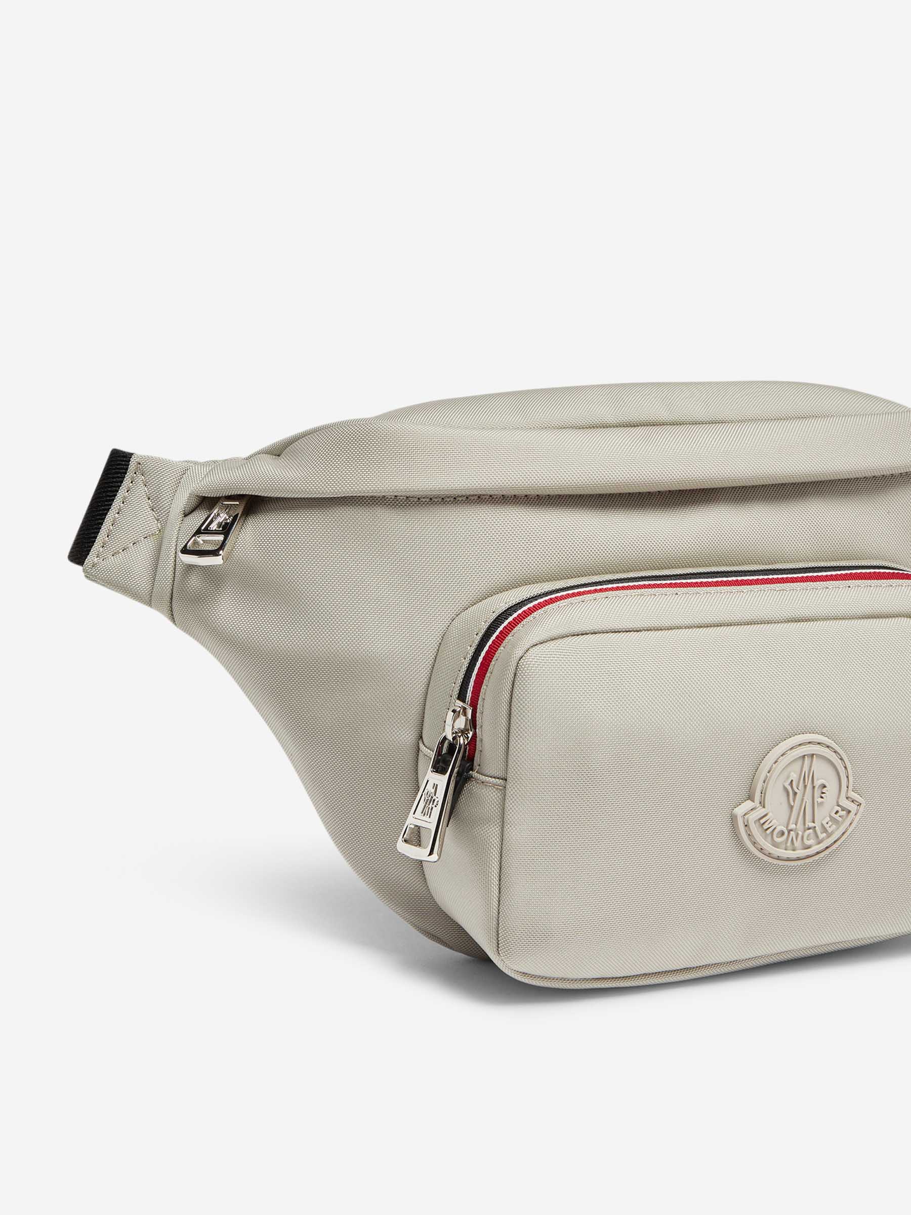 Moncler Riñonera Durance color Gris Claro sku 692-001872 01 - Foto 2