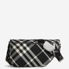 Burberry Bolso Bandolera Nailon color Blanco y Negro sku 692-001835 01 - Foto 1