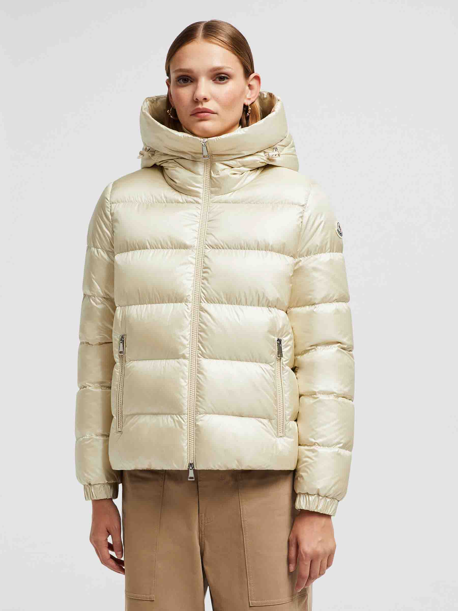 Moncler Chaqueta Acolchada Biron color Crema sku 774-000532 01 - Foto 2