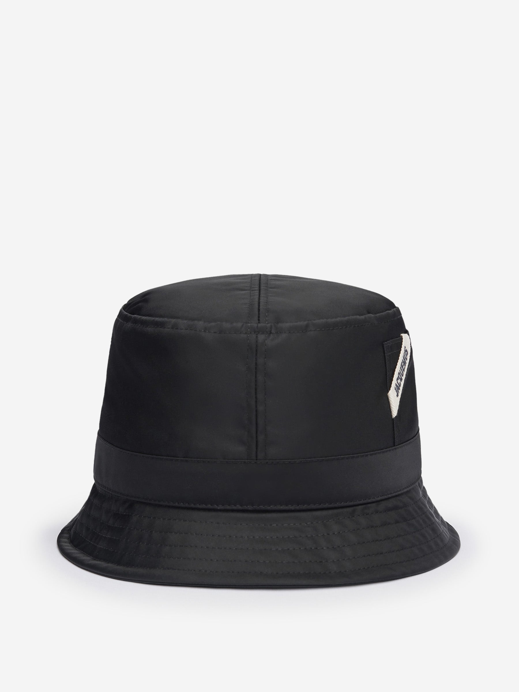 Jacquemus Sombrero Pescador Le bob Ovalie color Negro sku 695-001615 02 - Foto 1