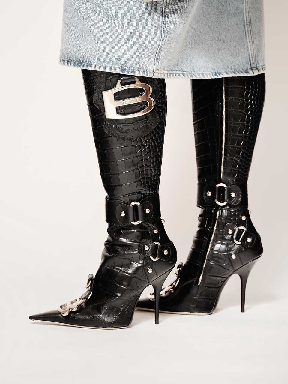 Balenciaga Botas Essex Cuero color Negro sku 805-000764 01 - Foto 8