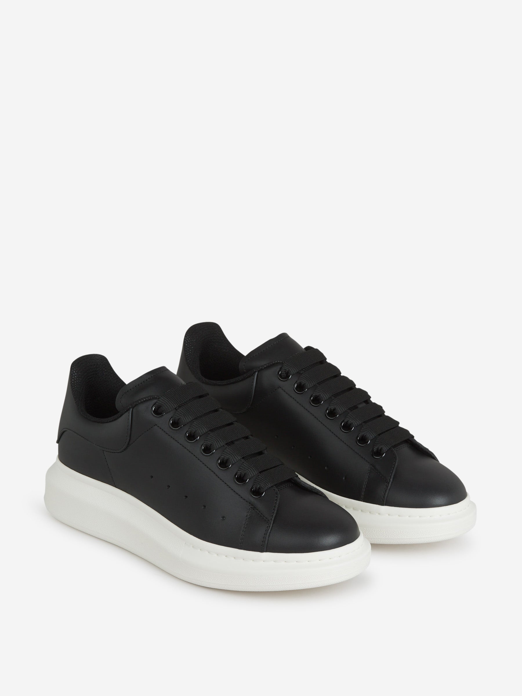 Alexander McQueen Sneakers Oversized color Negro sku 616-002940 01 - Foto 2