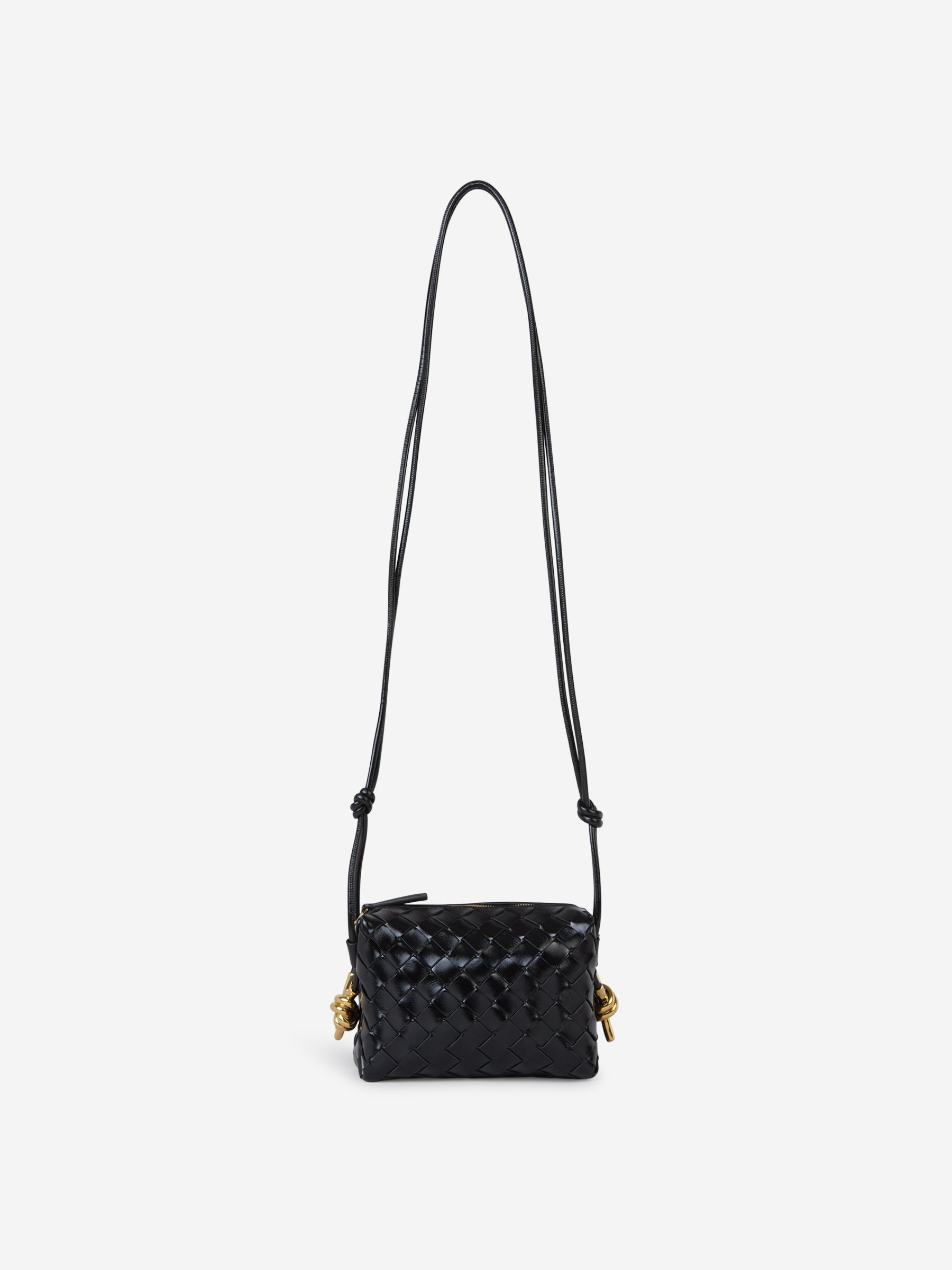 Bottega Veneta Bolso Mini Cámara Loop color Negro sku 810-007386 01 - Foto 2